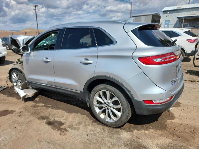 5LMCJ2C96HUL00557 - 2017 LINCOLN MKC SELECT SILVER photo 2