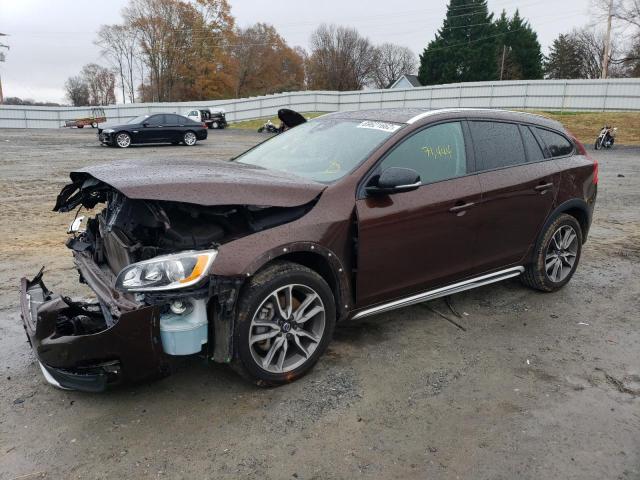 YV440MWKXJ2042244 - 2018 VOLVO V60 CROSS PREMIER BROWN photo 1