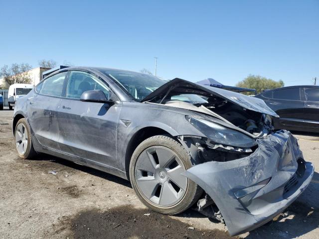 5YJ3E1EB1PF675284 - 2023 TESLA MODEL 3 Argent photo 4