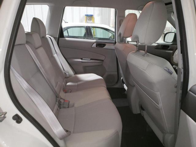 JF2SHABC5DH412535 - 2013 SUBARU FORESTER 2.5X WHITE photo 11