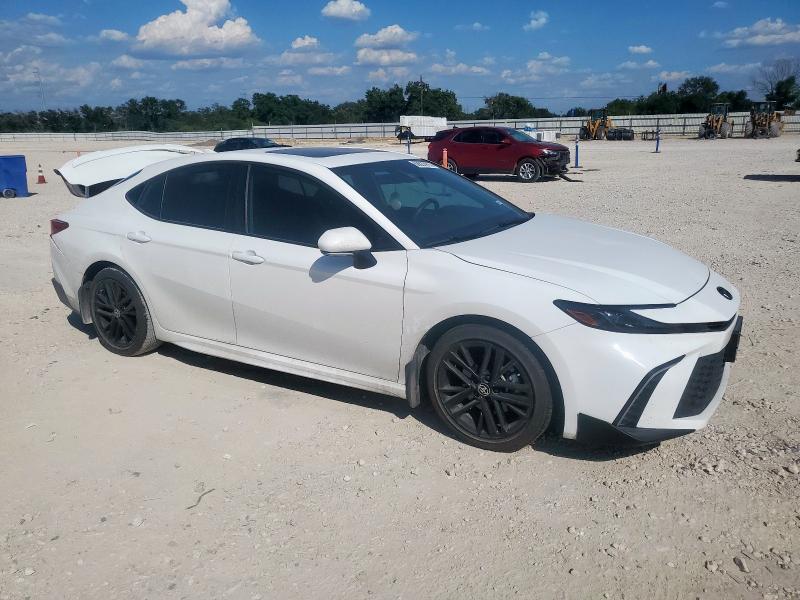 4T1DAACK3SU007176 - 2025 TOYOTA CAMRY XSE WHITE photo 4
