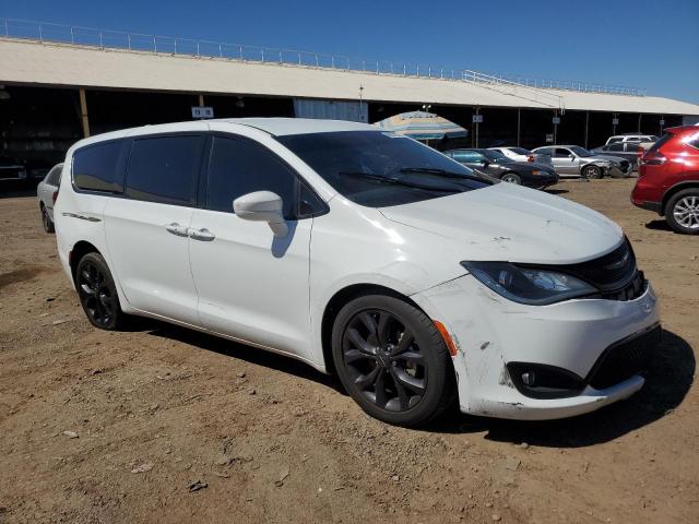 2C4RC1FGXKR633395 - 2019 CHRYSLER PACIFICA TOURING PLUS WHITE photo 4