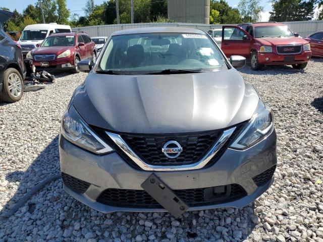 3N1AB7AP7JL663690 - 2018 NISSAN SENTRA S Grau Foto 5