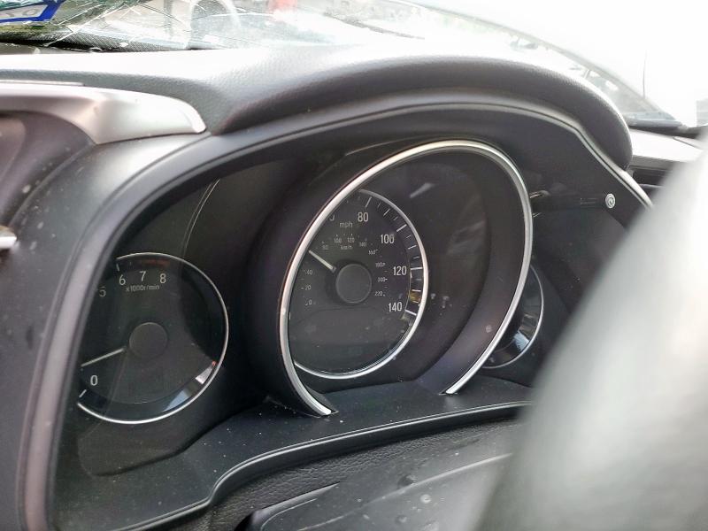 3HGGK5H60JM716847 - 2018 HONDA FIT SPORT Biały zdjęcie 9