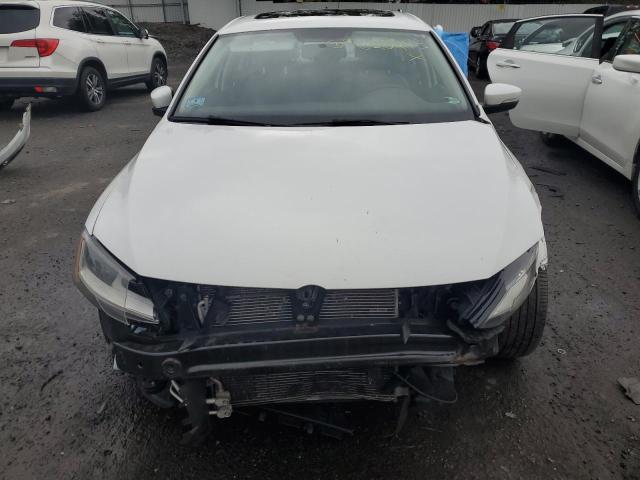 3VWDB7AJ8HM258493 - 2017 VOLKSWAGEN JETTA SE WHITE photo 5