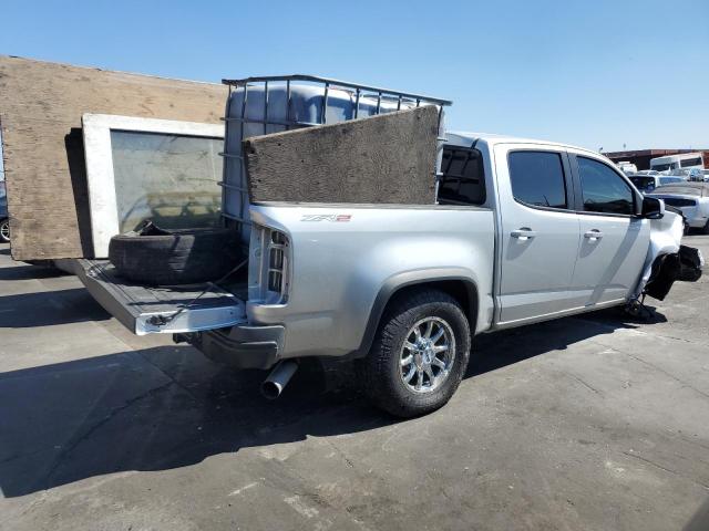 1GCPTEE13J1273028 - 2018 CHEVROLET COLORADO ZR2 SILVER photo 3