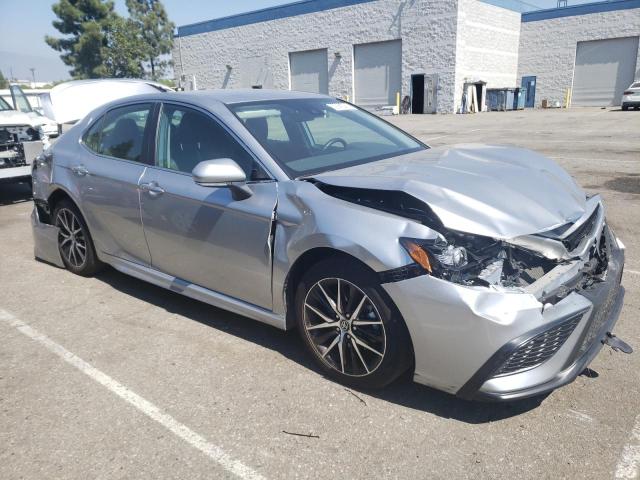 4T1G11AK3PU759001 - 2023 TOYOTA CAMRY SE NIGHT SHADE SILVER photo 4