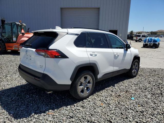 2T3P1RFV5NC283650 - 2022 TOYOTA RAV4 XLE WHITE photo 3