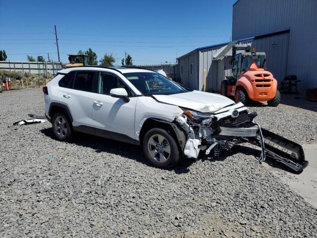 2T3P1RFV5NC283650 - 2022 TOYOTA RAV4 XLE WHITE photo 4