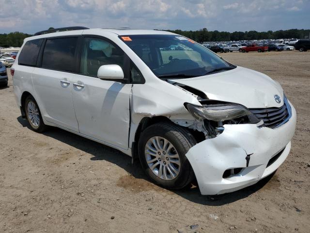 5TDYK3DC7FS612608 - 2015 TOYOTA SIENNA XLE Սպիտակ լուսանկար 4