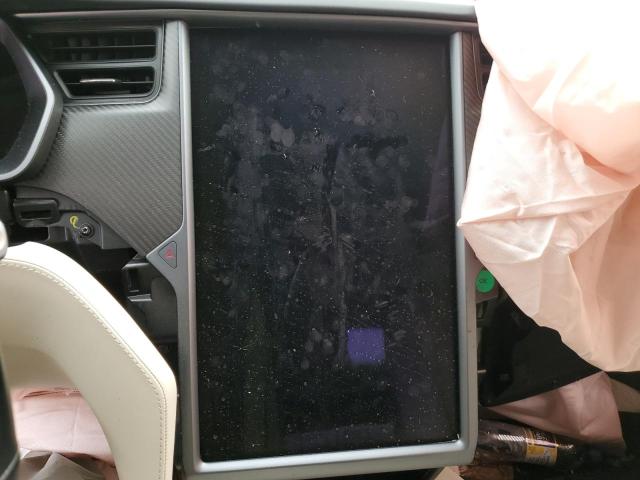 5YJSA1E28JF266827 - 2018 TESLA MODEL S Սև լուսանկար 9
