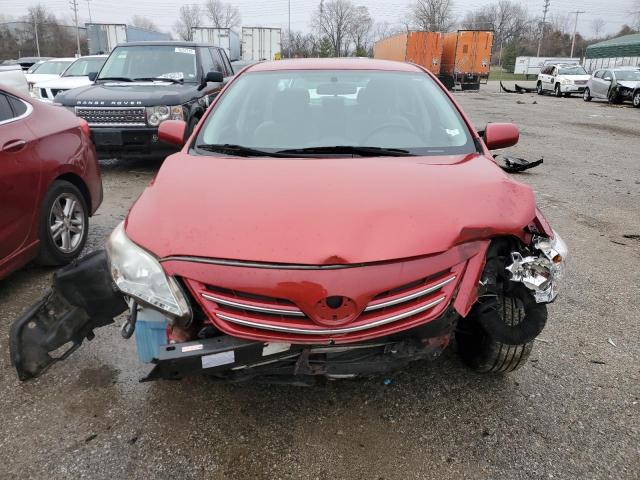 2T1BU4EE3DC041467 - 2013 TOYOTA COROLLA BASE RED photo 5