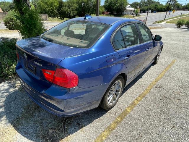 WBAPK7C58AA771386 - 2010 BMW 328 XI BLUE photo 4