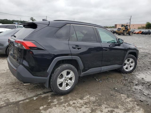 4T3RWRFV8MU035951 - 2021 TOYOTA RAV4 XLE BLACK photo 3
