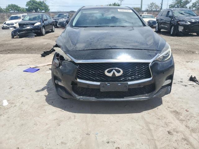 SJKCH5CP9HA016325 - 2017 INFINITI QX30 BASE Schwarz Foto 5