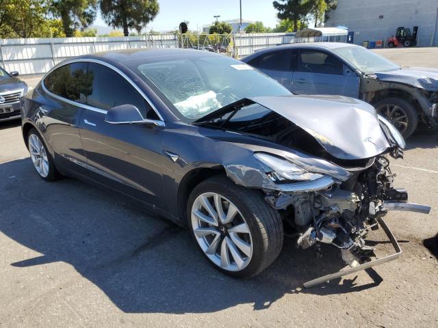 5YJ3E1EA5KF425417 - 2019 TESLA MODEL 3 GRAY photo 4