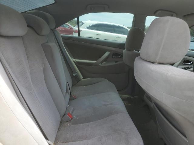 4T4BF3EK6AR009686 - 2010 TOYOTA CAMRY BASE SILVER photo 10