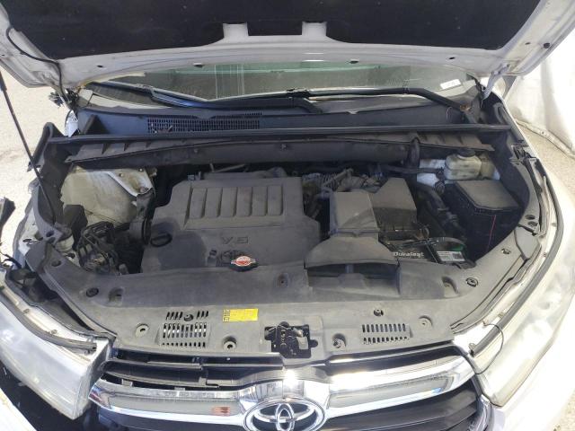 5TDJKRFH8FS210447 - 2015 TOYOTA HIGHLANDER XLE WHITE photo 12