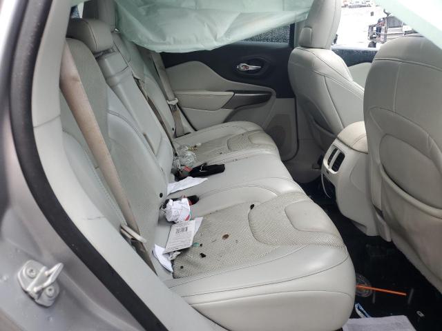 1C4PJLDB4KD233061 - 2019 JEEP CHEROKEE LIMITED SILVER photo 11