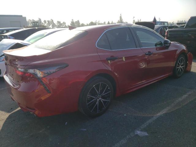 4T1T11AK4MU487441 - 2021 TOYOTA CAMRY SE RED photo 3