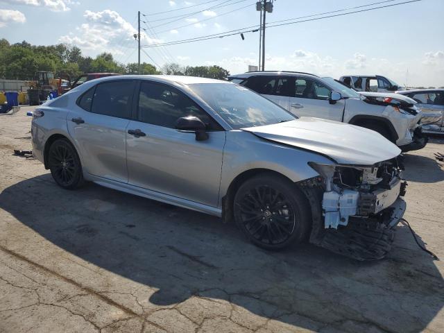 4T1G11AK9NU024665 - 2022 TOYOTA CAMRY SE 灰色 照片 4