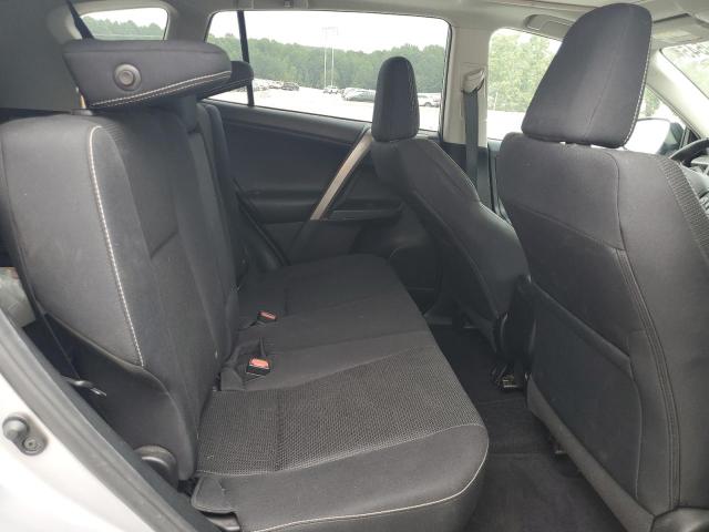 2T3WFREV7HW383198 - 2017 TOYOTA RAV4 XLE SILVER photo 11