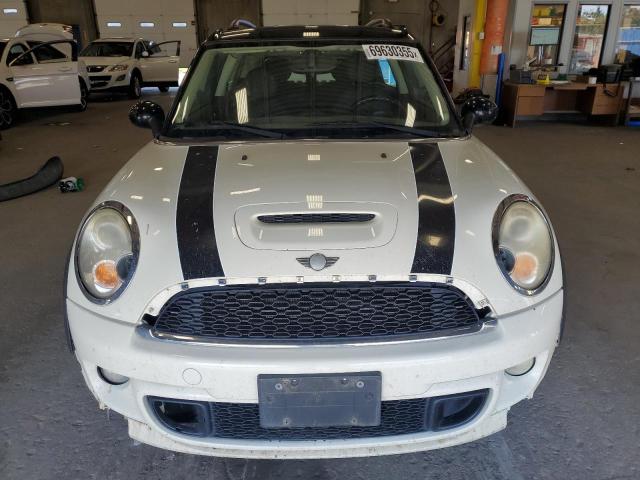 WMWZG3C55BTY36137 - 2011 MINI COOPER S CLUBMAN WHITE photo 5