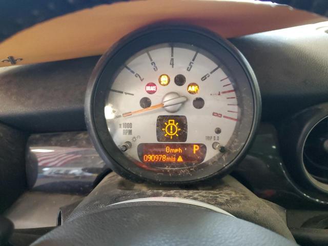 WMWZG3C55BTY36137 - 2011 MINI COOPER S CLUBMAN WHITE photo 9