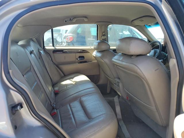 1LNHM81W9YY899233 - 2000 LINCOLN TOWN CAR EXECUTIVE Բեժ լուսանկար 10