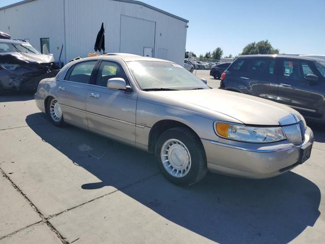 1LNHM81W9YY899233 - 2000 LINCOLN TOWN CAR EXECUTIVE Բեժ լուսանկար 4