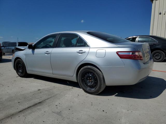 4T4BE46K57R006486 - 2007 TOYOTA CAMRY CE SILVER photo 2