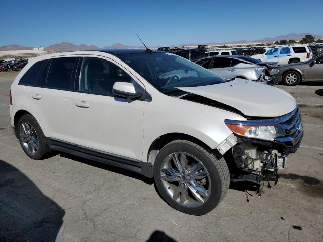 2FMDK3J9XCBA63423 - 2012 FORD EDGE SEL WHITE photo 4