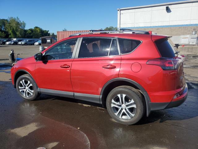 JTMBFREV4HJ169413 - 2017 TOYOTA RAV4 LE Kırmızı fotoğraf 2
