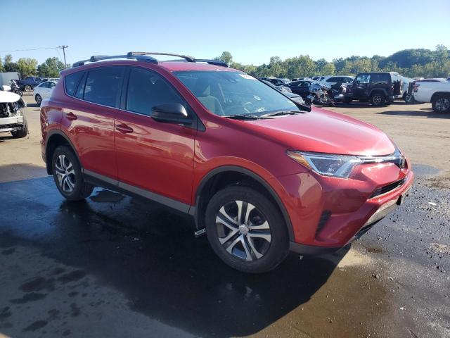 JTMBFREV4HJ169413 - 2017 TOYOTA RAV4 LE Kırmızı fotoğraf 4