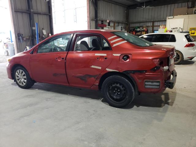 5YFBU4EE4DP109842 - 2013 TOYOTA COROLLA BASE Красный фото 2