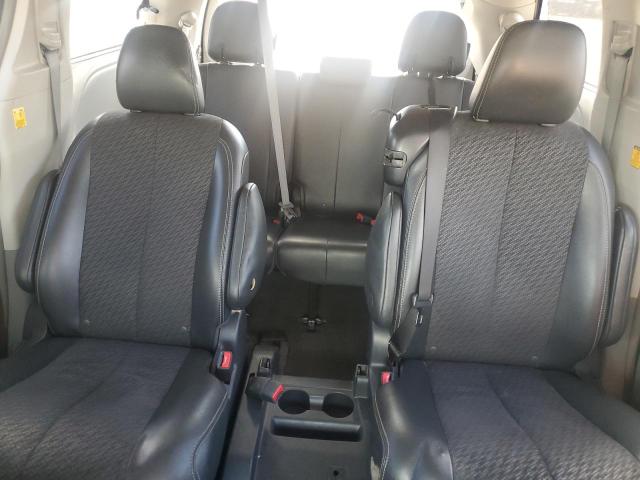 5TDXK3DC5CS206270 - 2012 TOYOTA SIENNA SPORT GRAY photo 10