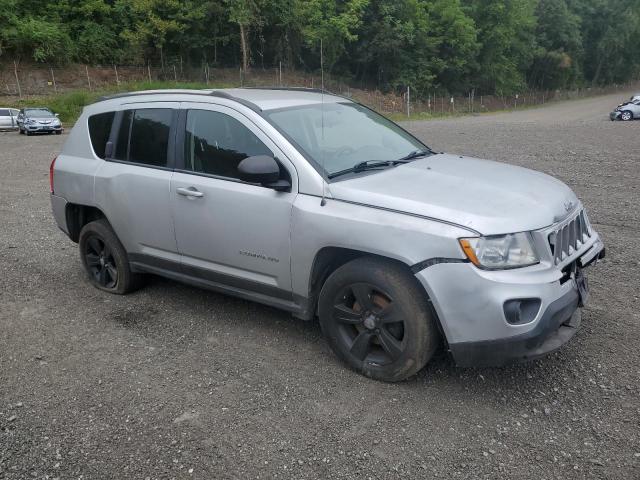1J4NF1FB0BD157424 - 2011 JEEP COMPASS SPORT SILVER photo 4