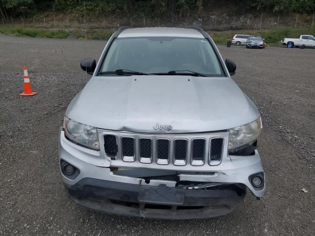 1J4NF1FB0BD157424 - 2011 JEEP COMPASS SPORT SILVER photo 5