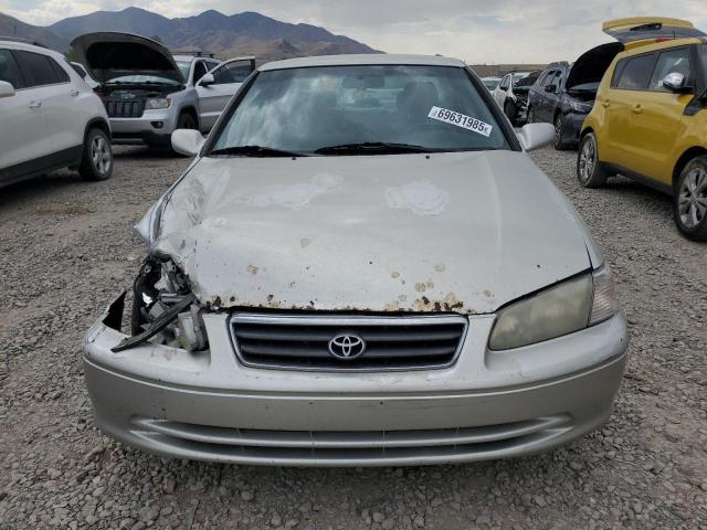 4T1BG22KXYU656186 - 2000 TOYOTA CAMRY CE ვერცხლისფერი ფოტო 5