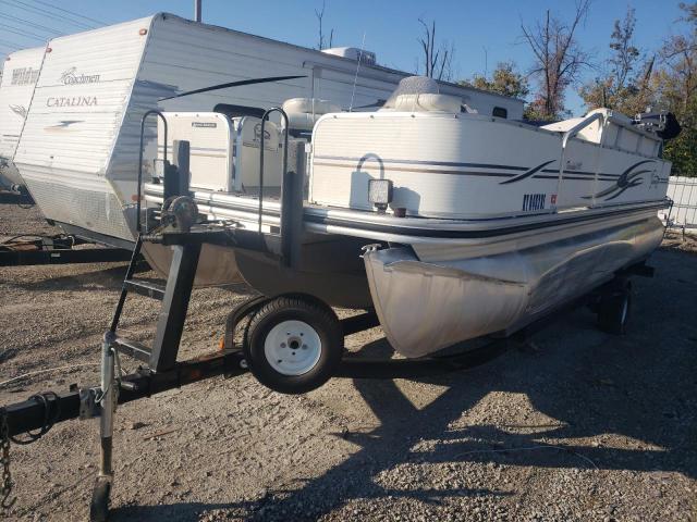 LWCP0052D404 - 2004 LOWE BOAT SILVER photo 2