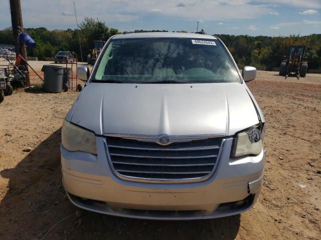 2A4RR5D15AR249280 - 2010 CHRYSLER TOWN & COU TOURING 银色 照片 5