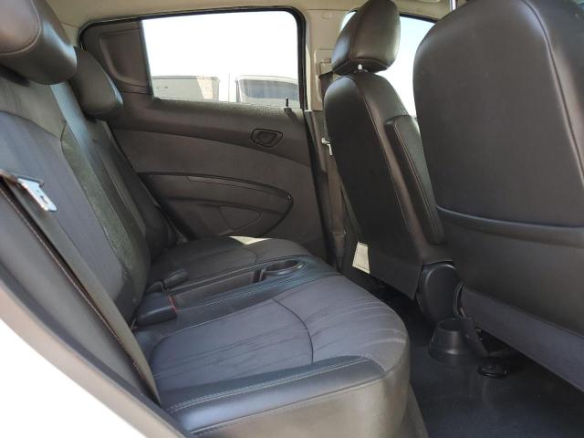 KL8CD6S92FC721694 - 2015 CHEVROLET SPARK 1LT WHITE photo 11