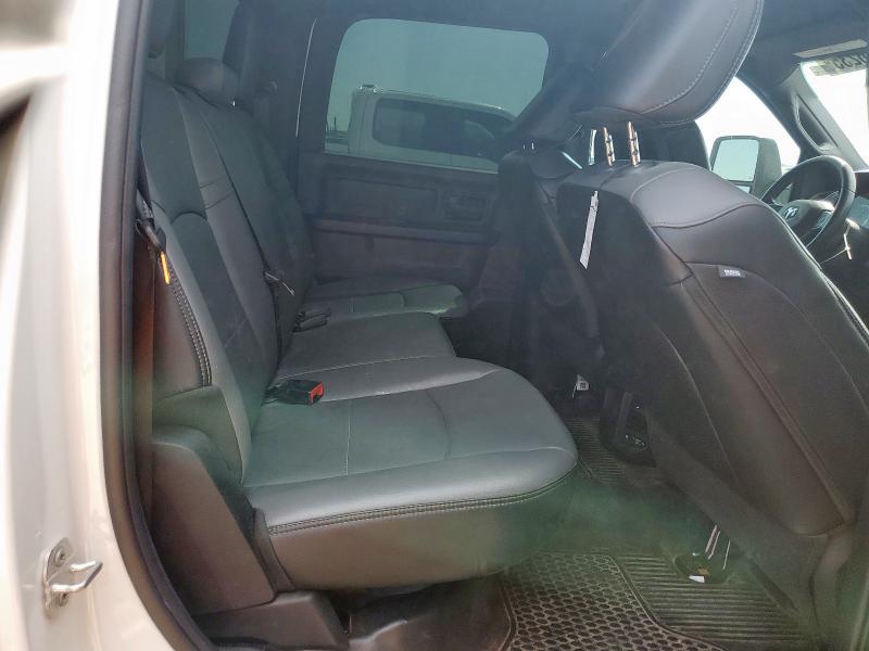 3C6UR5HJ6PG591286 - 2023 RAM 2500 TRADESMAN Weiß Foto 10