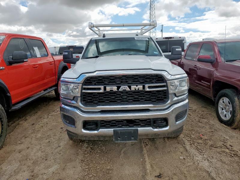 3C6UR5HJ6PG591286 - 2023 RAM 2500 TRADESMAN Weiß Foto 5