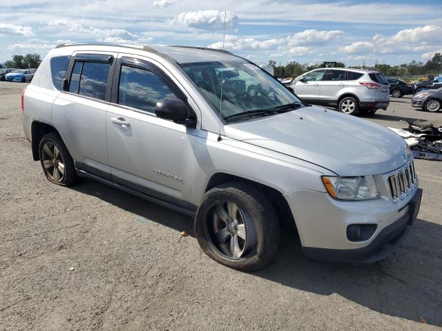 1J4NF1FB1BD280813 - 2011 JEEP COMPASS SPORT SILVER photo 4