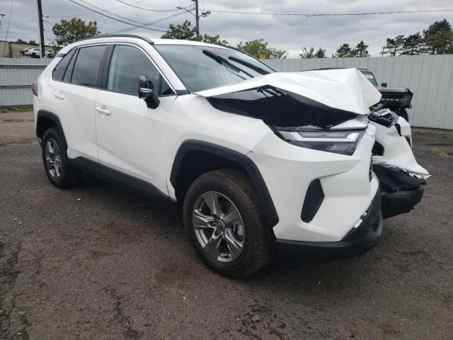 2T3P1RFV2RC480541 - 2024 TOYOTA RAV4 XLE 白色 照片 4
