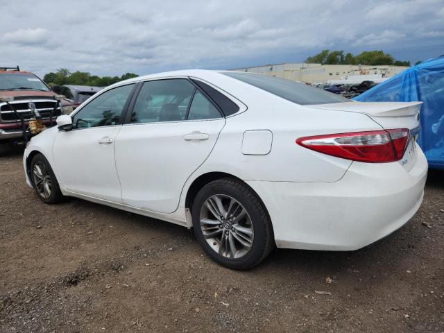 4T1BF1FKXGU566817 - 2016 TOYOTA CAMRY LE WHITE photo 2