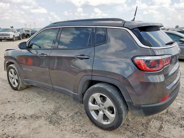 3C4NJCBB7JT124063 - 2018 JEEP COMPASS LATITUDE GRAY photo 2