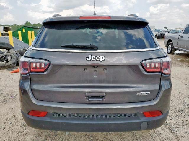 3C4NJCBB7JT124063 - 2018 JEEP COMPASS LATITUDE GRAY photo 6