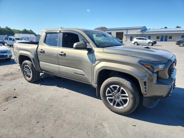 3TYLB5JN4RT043494 - 2024 TOYOTA TACOMA DOUBLE CAB 灰色 照片 4